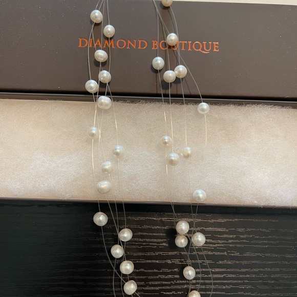 Pearl necklace from Diamond Boutique in La Jolla, CA. Brand new. Never worn. - Picture 2 of 6